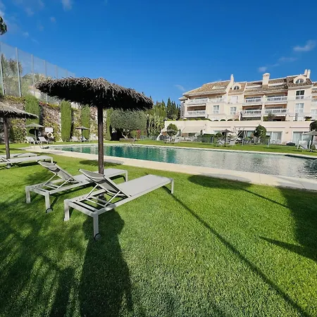 35 - Grand A El Lago, Flamingo * Estepona