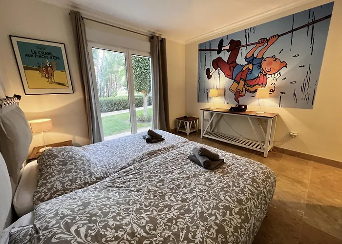 35 - Grand A El Lago, Flamingo * Estepona