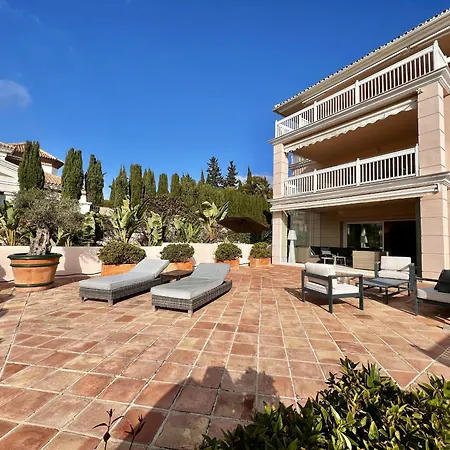 35 - Grand A El Lago, Flamingo Estepona