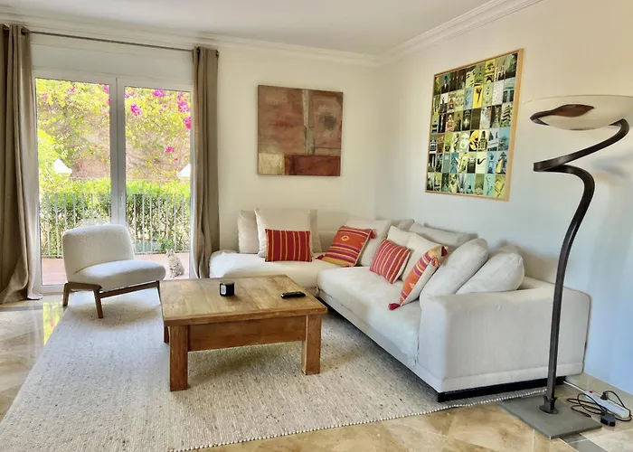 35 - Grand A El Lago, Flamingo