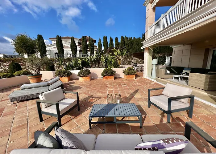 35 - Grand A El Lago, Flamingo *