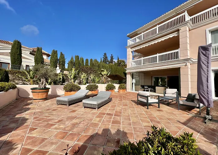 35 - Grand A El Lago, Flamingo Estepona