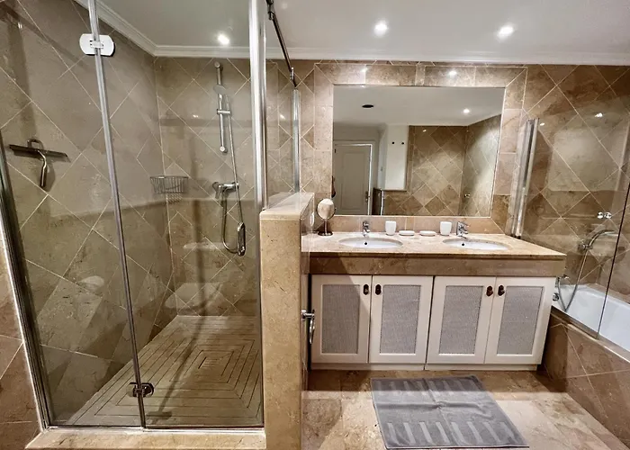 35 - Grand A El Lago, Flamingo