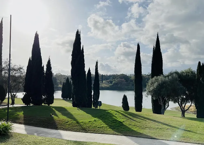 35 - Grand A El Lago, Flamingo *